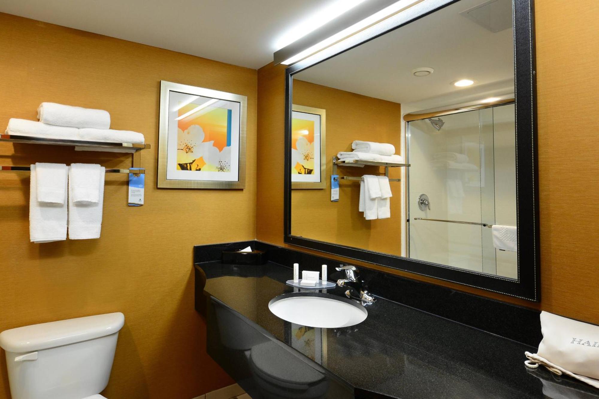 Fairfield Inn And Suites By Marriott Winston Salem/Hanes Экстерьер фото