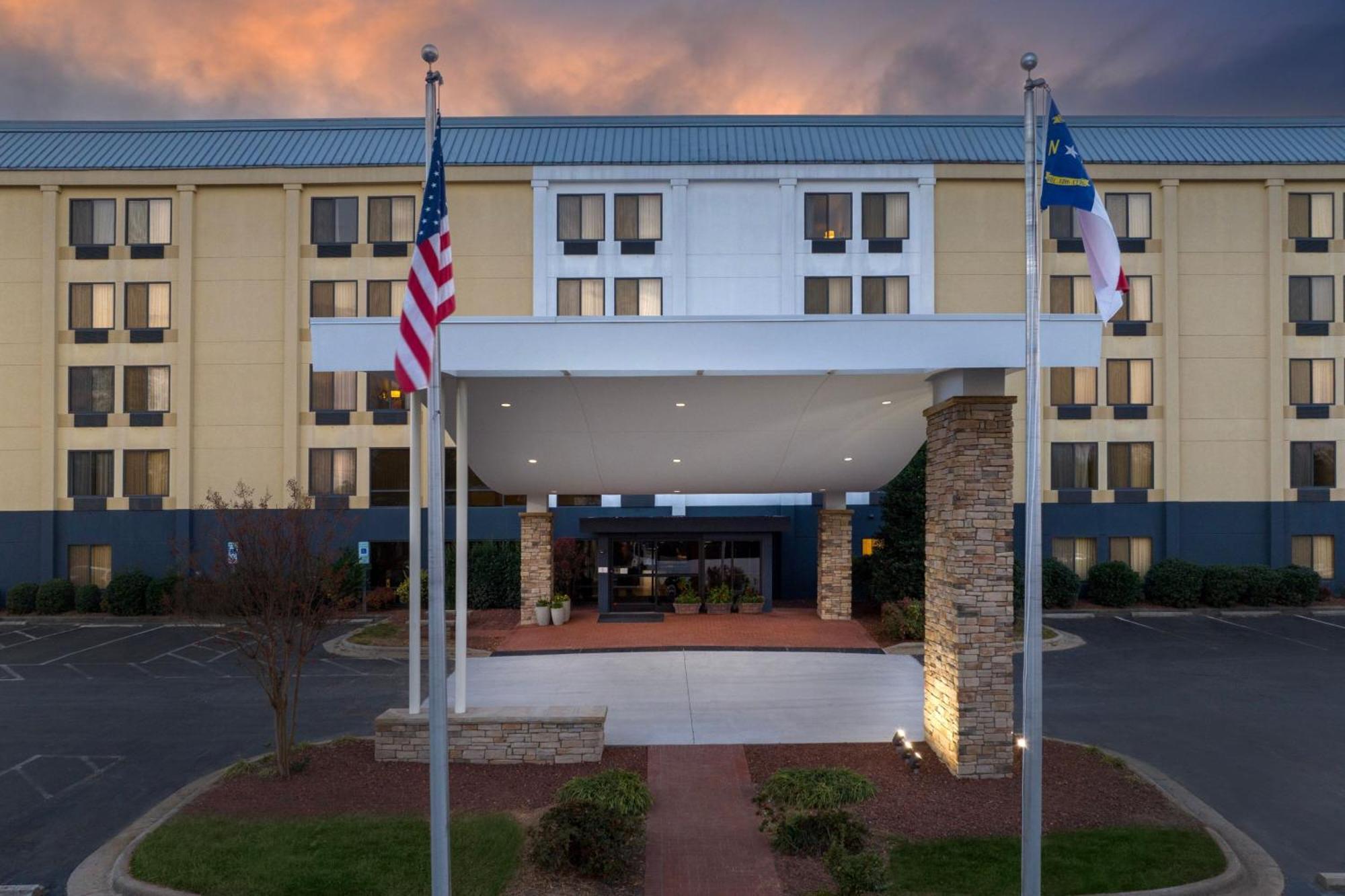 Fairfield Inn And Suites By Marriott Winston Salem/Hanes Экстерьер фото