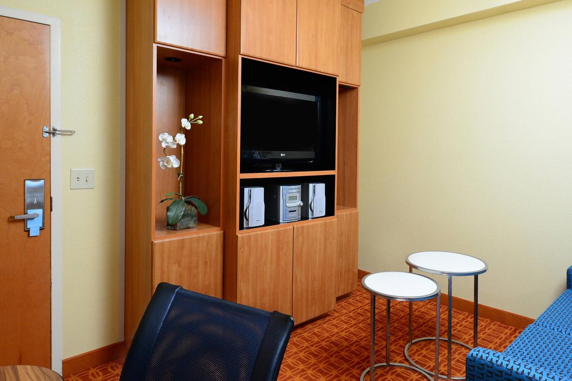 Fairfield Inn And Suites By Marriott Winston Salem/Hanes Экстерьер фото