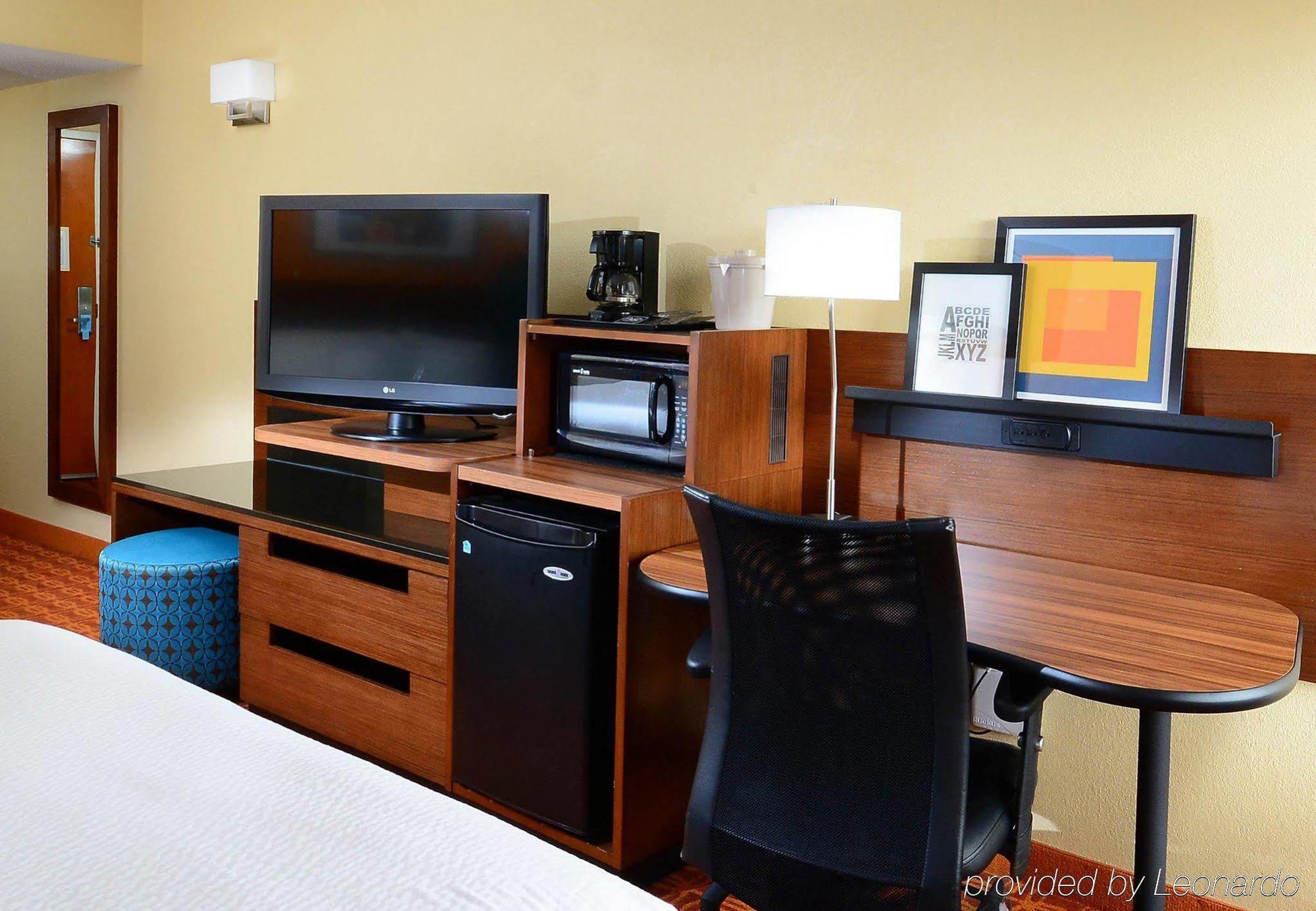 Fairfield Inn And Suites By Marriott Winston Salem/Hanes Экстерьер фото